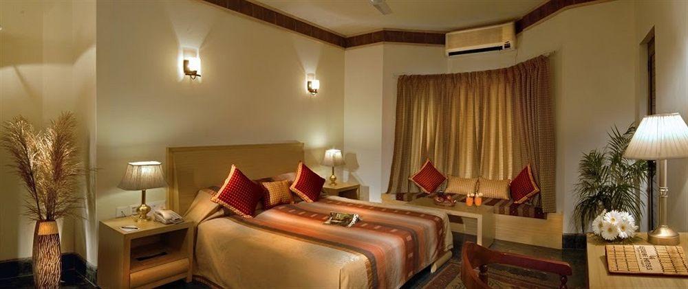The Riverview Retreat Corbett By Leisure Hotels Garjia Habitación foto