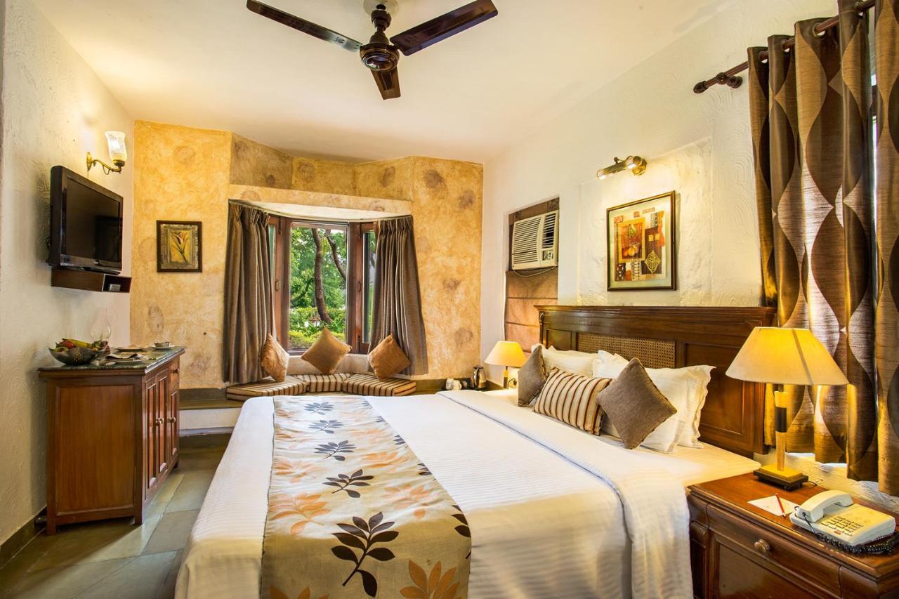 The Riverview Retreat Corbett By Leisure Hotels Garjia Exterior foto
