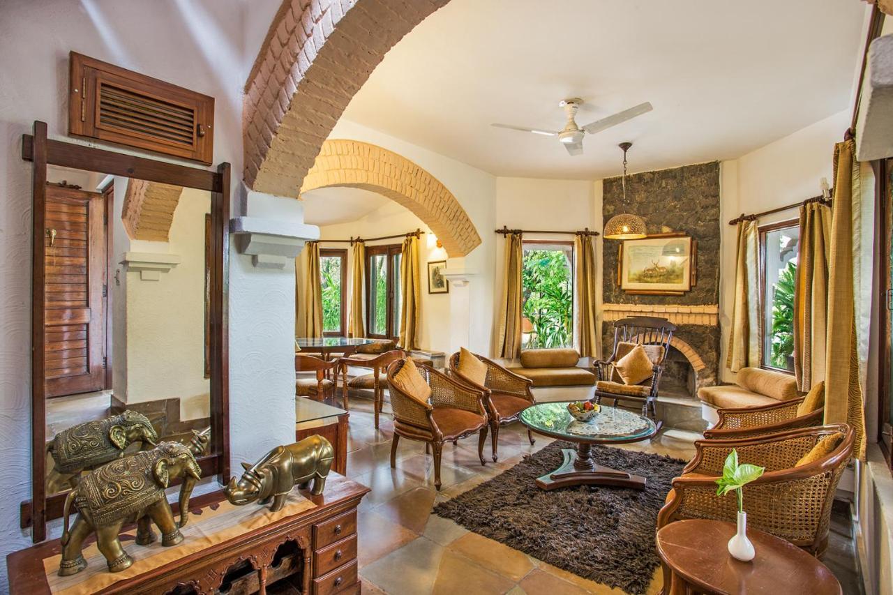 The Riverview Retreat Corbett By Leisure Hotels Garjia Exterior foto